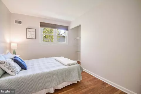 Bedroom - 810 Downs Dr, Silver Spring, MD 20904 photo 3 of 4