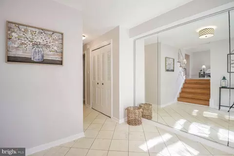 Entry Way - 810 Downs Dr, Silver Spring, MD 20904 photo 3 of 4