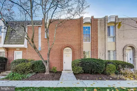 8318 N Brook Ln, Bethesda, MD 20814