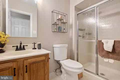 Bath - 16912 Macduff Ave, Olney, MD 20832 photo 1 of 4