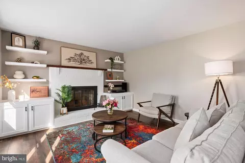 Living - 16912 Macduff Ave, Olney, MD 20832 photo 2 of 2