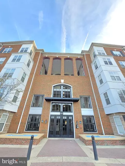 501 Hungerford Dr #256, Rockville, MD 20850