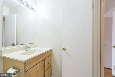 10941 Bucknell Dr #21, Silver Spring, MD 20902 photo 25