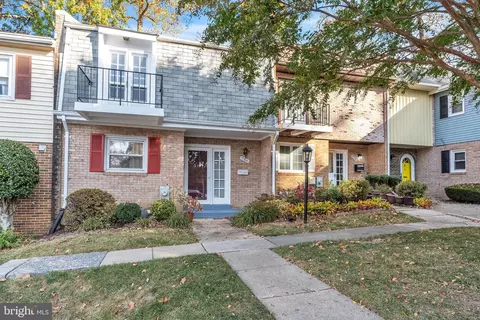10941 Bucknell Dr #21, Silver Spring, MD 20902 photo 2
