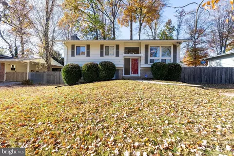 14316 Woodcrest Dr, Rockville, MD 20853