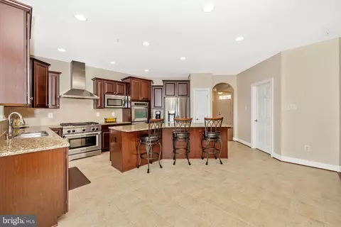 Kitchen - 18002 Bliss Dr, Poolesville, MD 20837 photo 4 of 5