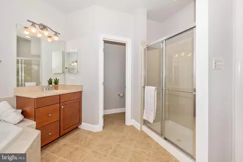 Bath - 18002 Bliss Dr, Poolesville, MD 20837 photo 3 of 5