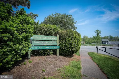 Exterior - 18002 Bliss Dr, Poolesville, MD 20837 photo 15 of 16