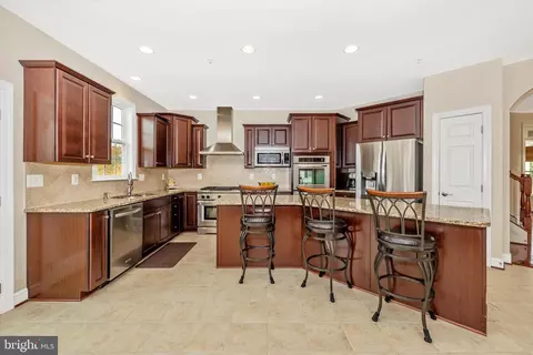 Kitchen - 18002 Bliss Dr, Poolesville, MD 20837 photo 3 of 5
