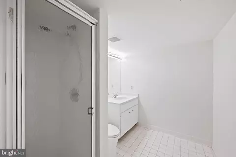 6 Meyer Point Ct, Potomac, MD 20854 photo 50