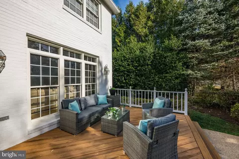 6 Meyer Point Ct, Potomac, MD 20854 photo 19