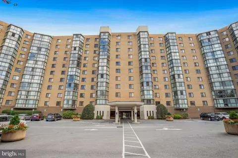 3310 N Leisure World Blvd #607-6, Silver Spring, MD 20906