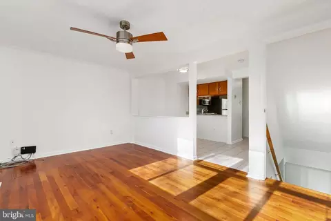 Living - 1 Shelldrake Ct, Damascus, MD 20872 photo 1 of 2