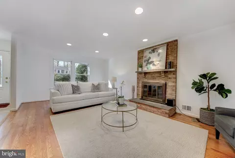 Living - 13009 Wilton Oaks Dr, Silver Spring, MD 20906 photo 2 of 4