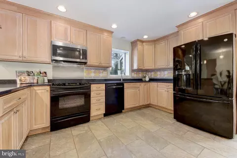 Kitchen - 13009 Wilton Oaks Dr, Silver Spring, MD 20906 photo 1 of 2