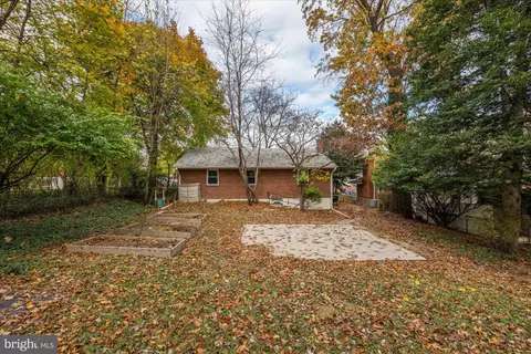 Exterior - 1706 Lansdowne Way, Silver Spring, MD 20910 photo 8 of 11