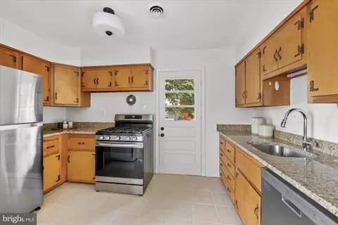 Kitchen - 1706 Lansdowne Way, Silver Spring, MD 20910 photo 1 of 5