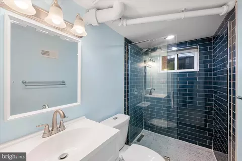 Bath - 1706 Lansdowne Way, Silver Spring, MD 20910 photo 3 of 3