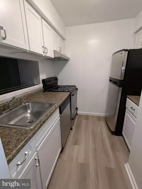 1639 Carriage House Ter #AA, Silver Spring, MD 20904 photo 8