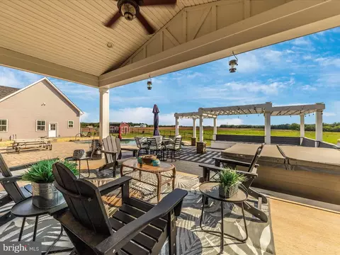 Exterior - 14671 Sugarland Rd, Poolesville, MD 20837 photo 5 of 16