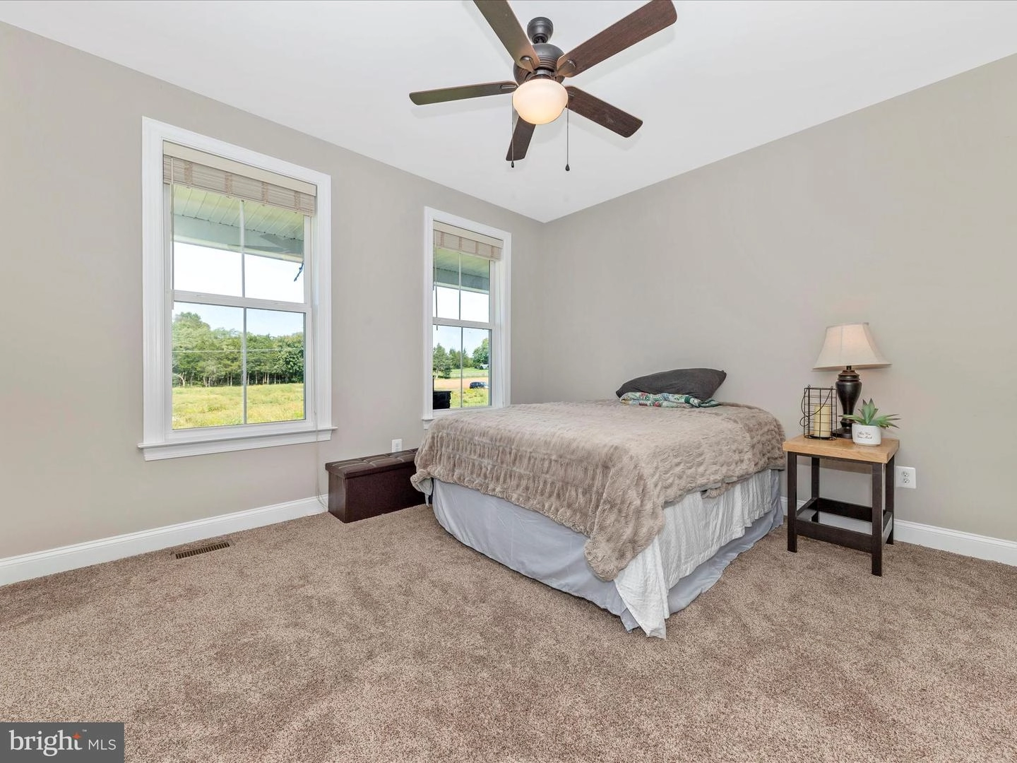 Bedroom - 14671 Sugarland Rd, Poolesville, MD 20837 photo 3 of 8
