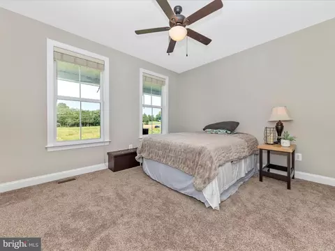 Bedroom - 14671 Sugarland Rd, Poolesville, MD 20837 photo 3 of 8