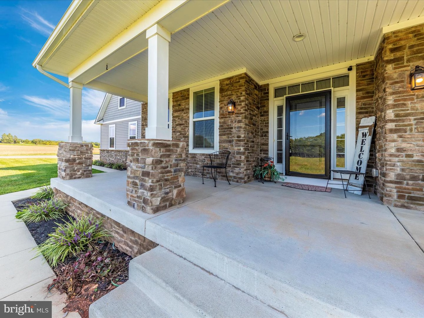 Exterior - 14671 Sugarland Rd, Poolesville, MD 20837 photo 3 of 16