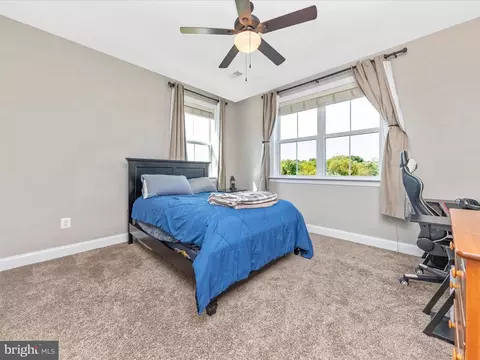Bedroom - 14671 Sugarland Rd, Poolesville, MD 20837 photo 5 of 8