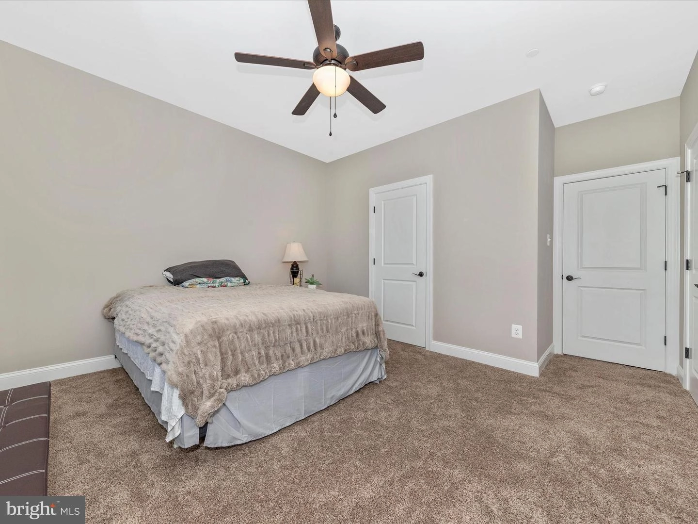 Bedroom - 14671 Sugarland Rd, Poolesville, MD 20837 photo 4 of 8