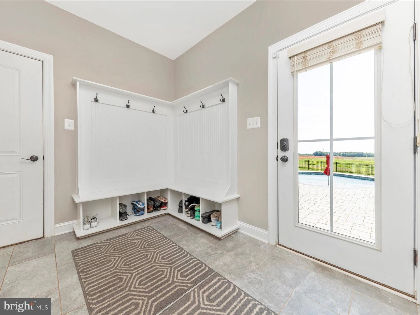 Entry Way - 14671 Sugarland Rd, Poolesville, MD 20837 photo 3 of 6