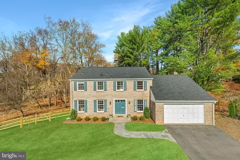 3 Duncan Branch Ct, Rockville, MD 20850