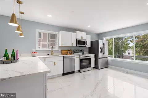 Kitchen - 9506 Biltmore Dr, Silver Spring, MD 20901 photo 3 of 4