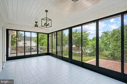 Exterior - 9506 Biltmore Dr, Silver Spring, MD 20901 photo 4 of 15