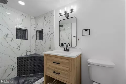 Bath - 9506 Biltmore Dr, Silver Spring, MD 20901 photo 3 of 3