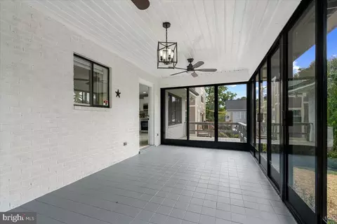 Exterior - 9506 Biltmore Dr, Silver Spring, MD 20901 photo 5 of 15