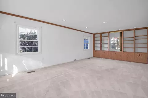 Living - 14001 Beechvue Ln, Silver Spring, MD 20906 photo 1 of 3