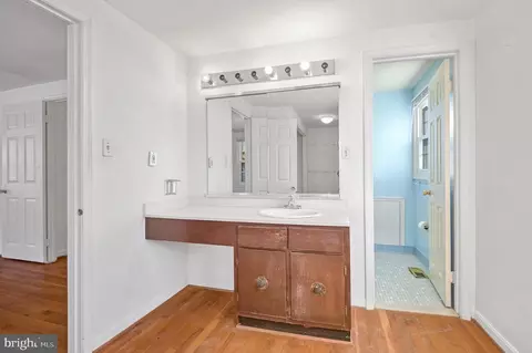 Bath - 14001 Beechvue Ln, Silver Spring, MD 20906 photo 2 of 4