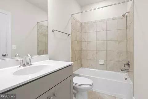 140 Bleeker Pl, Gaithersburg, MD 20878 photo 30