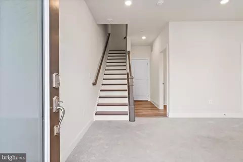 140 Bleeker Pl, Gaithersburg, MD 20878 photo 4