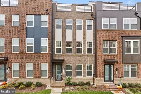 140 Bleeker Pl, Gaithersburg, MD 20878 photo 2