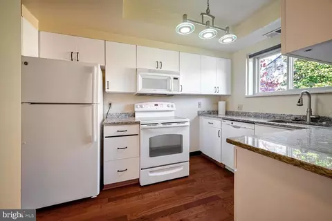 3542 Chiswick Ct #38-K, Silver Spring, MD 20906 photo 6
