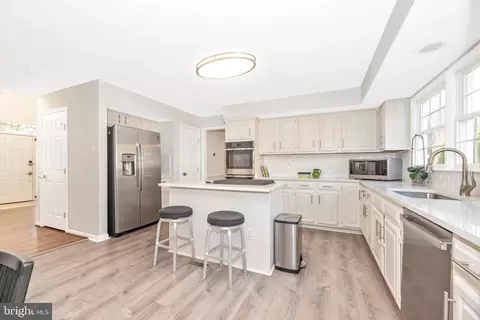 Kitchen - 143 Amberleigh Dr, Silver Spring, MD 20905 photo 2 of 6