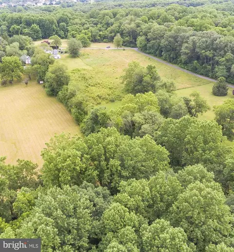 401 Bryants Nursery Rd, Silver Spring, MD 20905 photo 4
