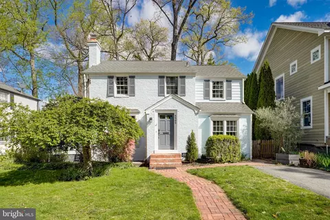 5505 Charlcote Rd, Bethesda, MD 20817