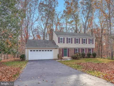 10008 Penfold Ct, Potomac, MD 20854