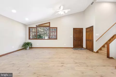 2654 Norbeck Rd, Silver Spring, MD 20906 photo 4