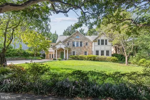 7406 Meadow Ln, Chevy Chase, MD 20815
