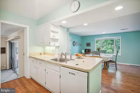 10209 Edgewood Ave, Silver Spring, MD 20901 photo 16