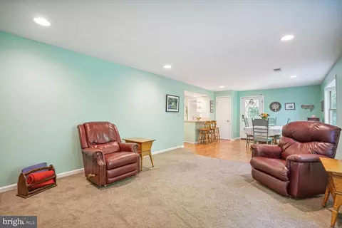 10209 Edgewood Ave, Silver Spring, MD 20901 photo 19