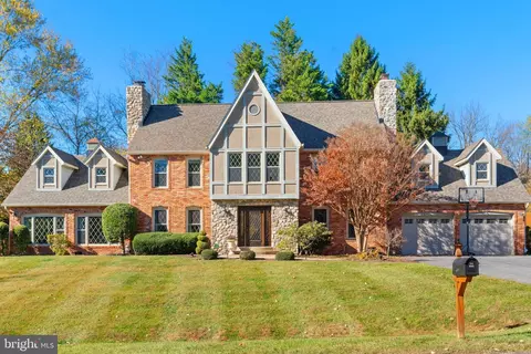 Exterior - 15304 Watergate Rd, Silver Spring, MD 20905 photo 2 of 18